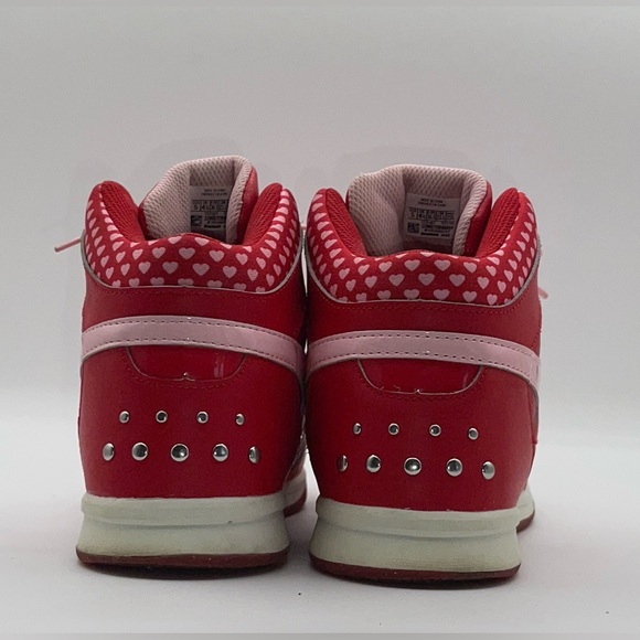 Reebok Classic Girls Size 5 Hi Top Sneakers Hearts Valentines Red Pink Cute - Picture 5 of 7